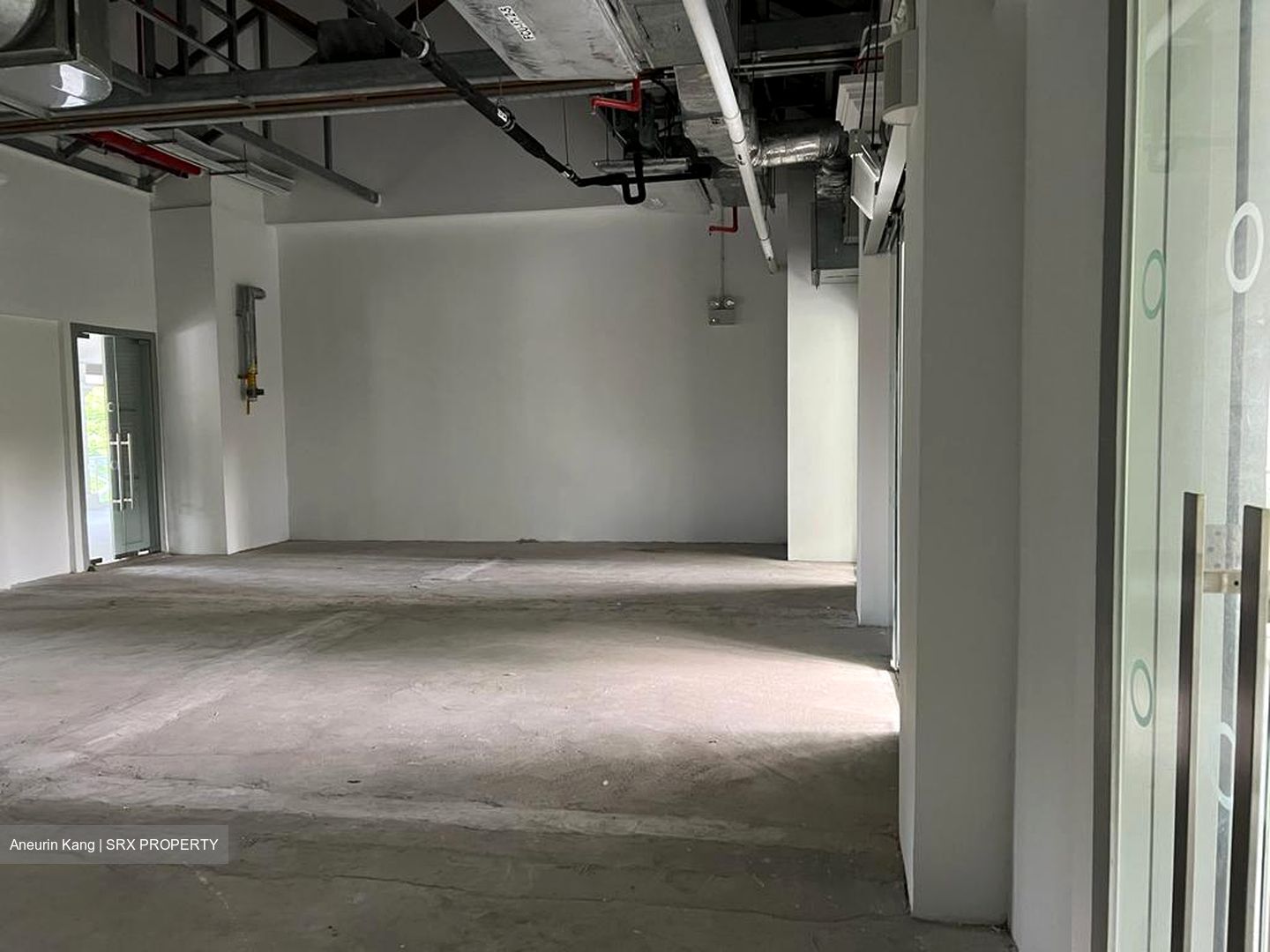 Gunner Lane (D4), Retail #583409451